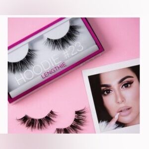3 lashes Huda bundle xo